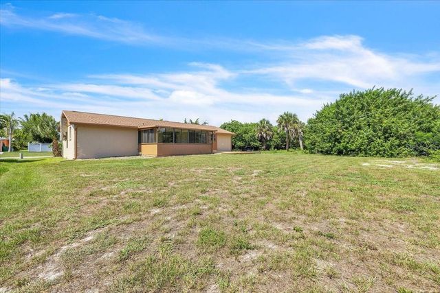 528 MAGNOLIA AVENUE NW, Port Charlotte, FL 33952