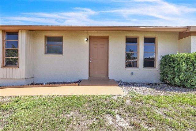 528 MAGNOLIA AVENUE NW, Port Charlotte, FL 33952