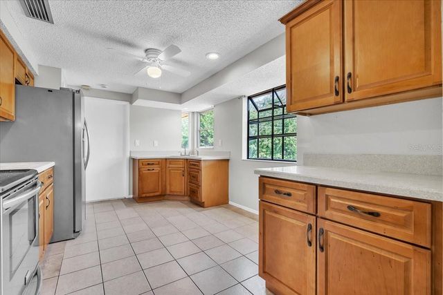 528 MAGNOLIA AVENUE NW, Port Charlotte, FL 33952