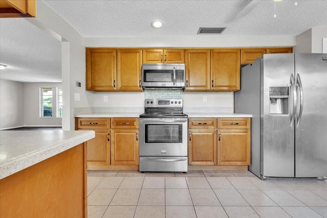 528 MAGNOLIA AVENUE NW, Port Charlotte, FL 33952