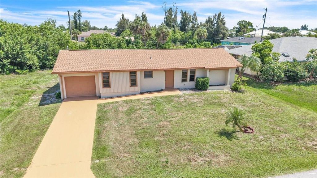 528 MAGNOLIA AVENUE NW, Port Charlotte, FL 33952