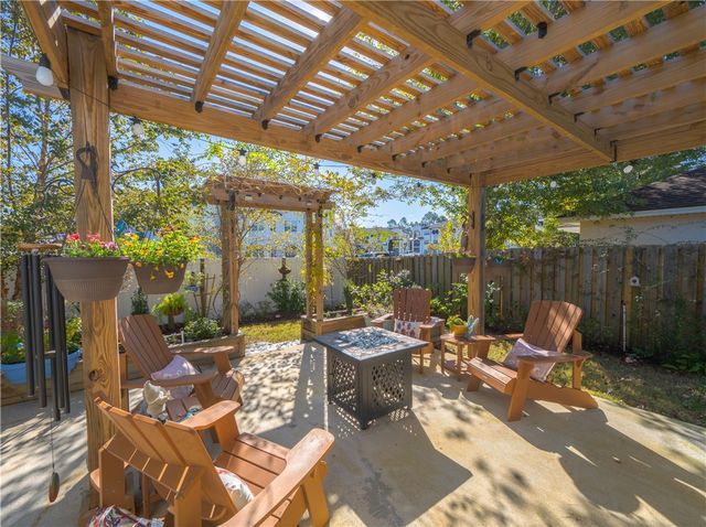 250 S Teakwood Court, Brunswick, GA 31525