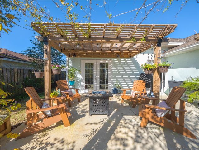 250 S Teakwood Court, Brunswick, GA 31525