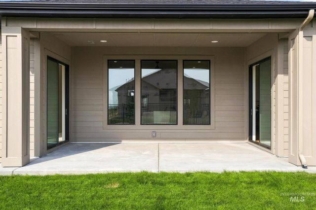 435 S Diesel Way, Boise, ID 83716