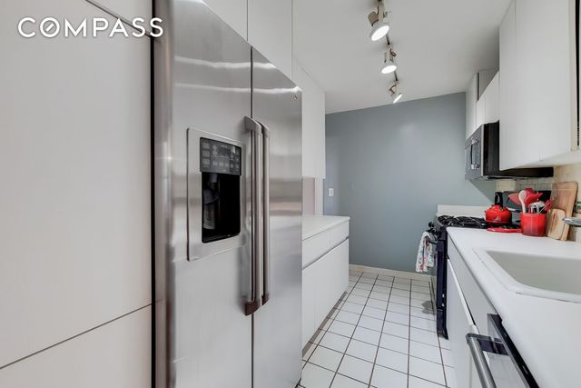 225 E 57th St Apt 5K, New York City, NY 10022