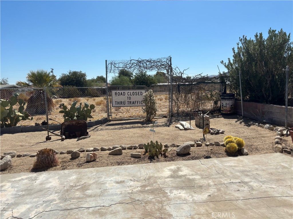 Image 27 of property listing at 6925 Manzanita, 29 Palms, CA 92277