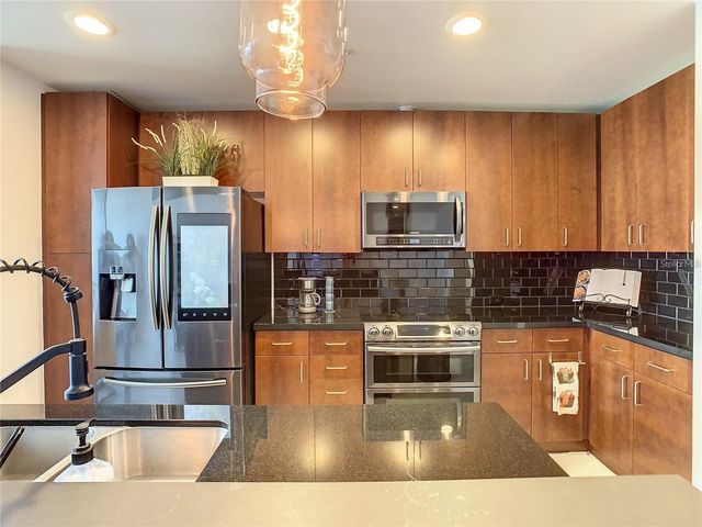 155 S COURT AVENUE 1810, Orlando, FL 32801