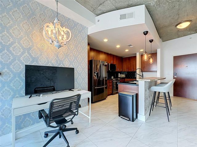 155 S COURT AVENUE 1810, Orlando, FL 32801