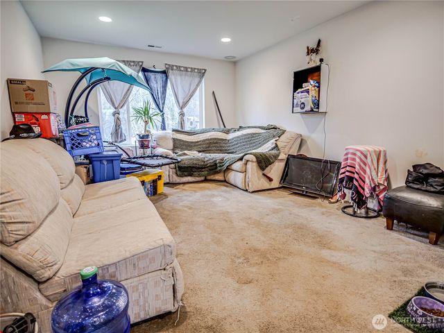 6015 67th Avenue NE, Marysville, WA 98270