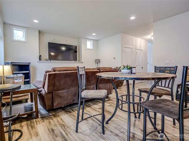 6015 67th Avenue NE, Marysville, WA 98270