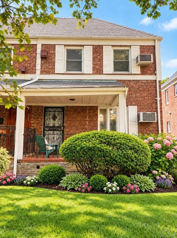 136-67 72nd Avenue, Kew Garden Hills, NY 11367 — exterior
