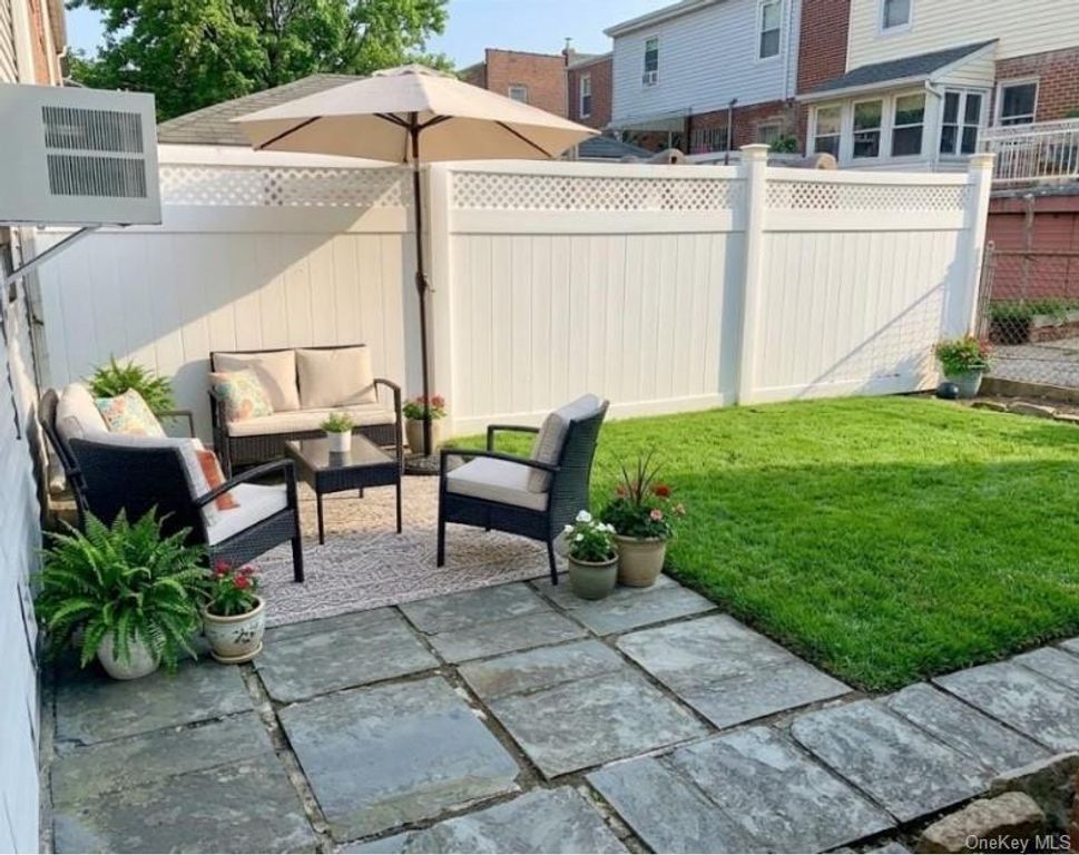 136-67 72nd Avenue, Kew Garden Hills, NY 11367 — photo 2