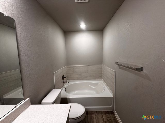 2108 Saulsbury Drive B, Temple, TX 76504