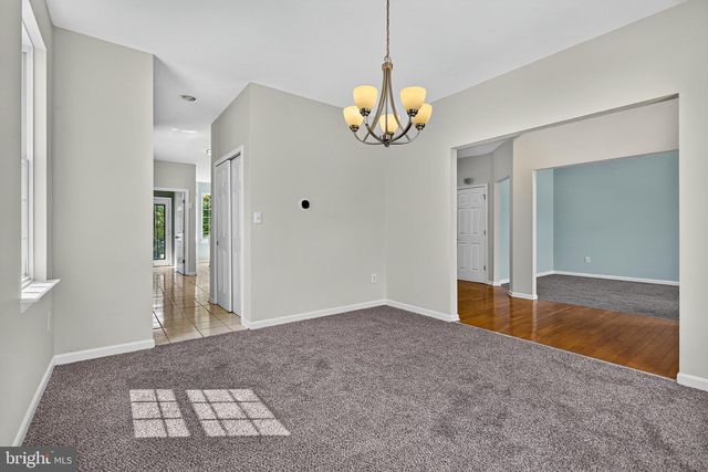 239 SEAMASTER RD, Baltimore, MD 21221