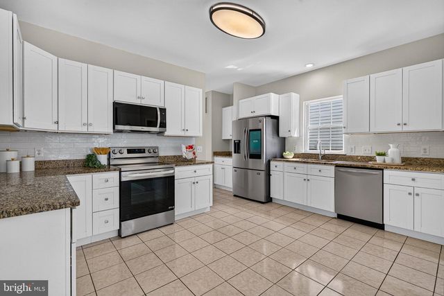 239 SEAMASTER RD, Baltimore, MD 21221