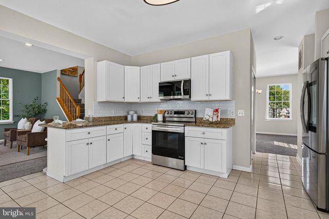 239 SEAMASTER RD, Baltimore, MD 21221