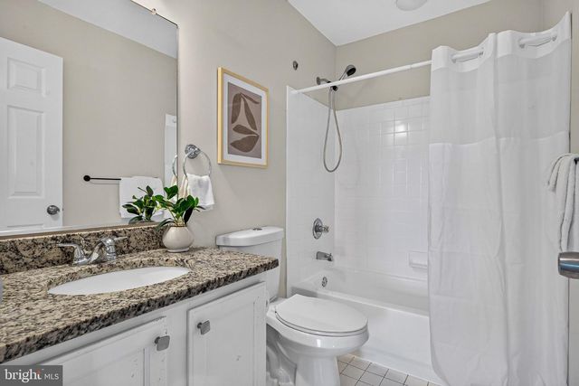 239 SEAMASTER RD, Baltimore, MD 21221