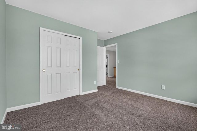 239 SEAMASTER RD, Baltimore, MD 21221