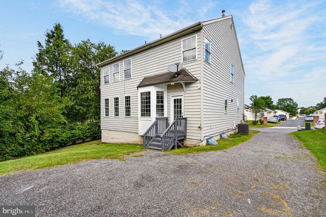 239 SEAMASTER RD, Baltimore, MD 21221