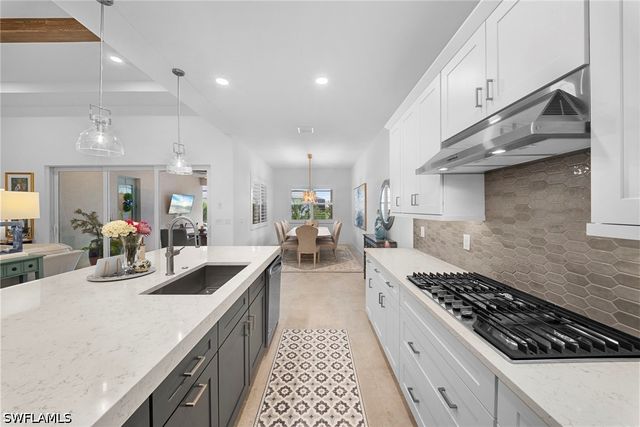 9088 Wisteria WAY, Naples, FL 34114