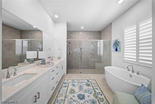 9088 Wisteria WAY, Naples, FL 34114
