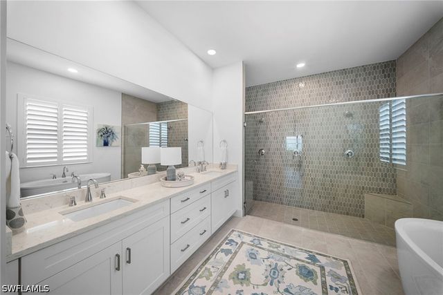 9088 Wisteria WAY, Naples, FL 34114