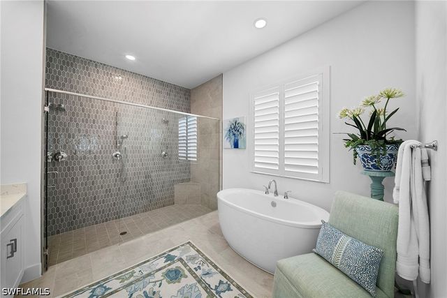 9088 Wisteria WAY, Naples, FL 34114