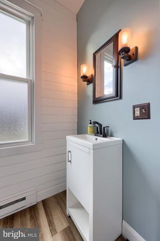 205 E MAIN ST, Terre Hill, PA 17581