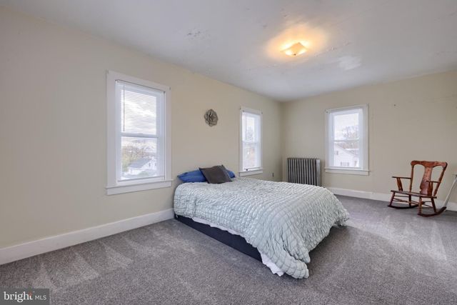 205 E MAIN ST, Terre Hill, PA 17581