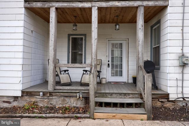 205 E MAIN ST, Terre Hill, PA 17581