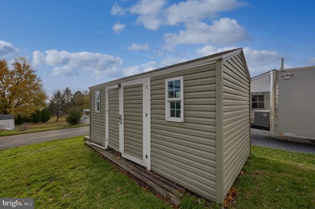 205 E MAIN ST, Terre Hill, PA 17581