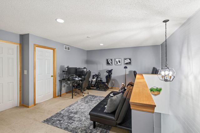 19506 Blue Jay Court 2, Farmington, MN 55024