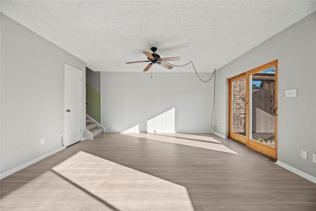 2212 Shadowdale Drive 358, Houston, TX 77043