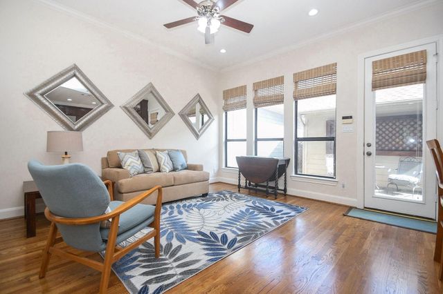 3322 Crosspark Place, Houston, TX 77007