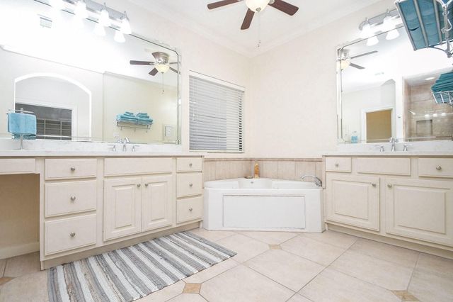 3322 Crosspark Place, Houston, TX 77007