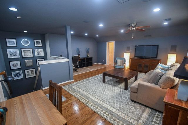 3322 Crosspark Place, Houston, TX 77007