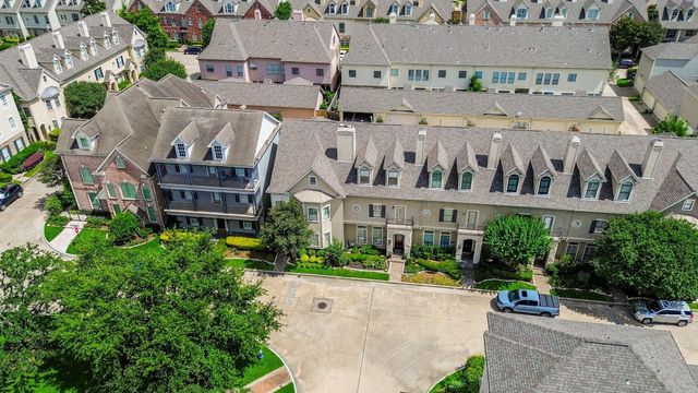 3322 Crosspark Place, Houston, TX 77007