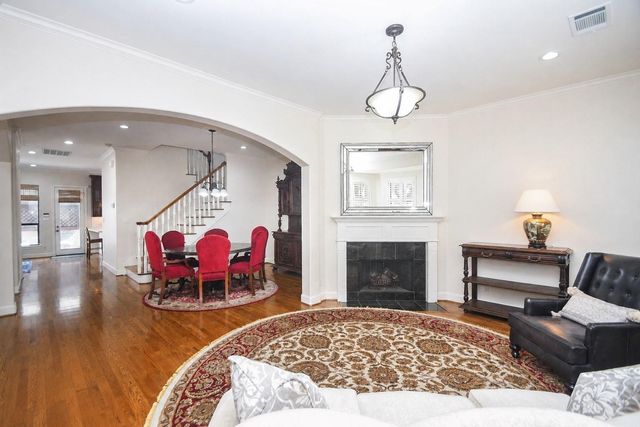 3322 Crosspark Place, Houston, TX 77007