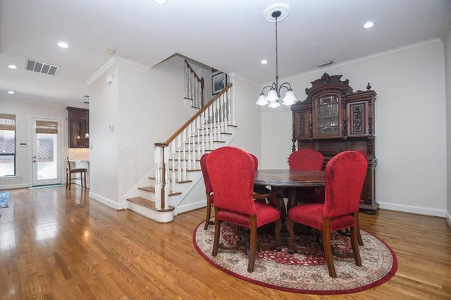 3322 Crosspark Place, Houston, TX 77007