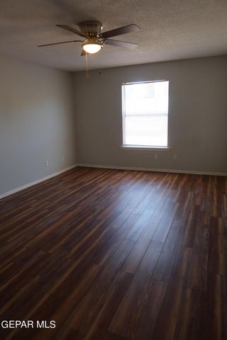 5732 GREEN CASTLE Road, El Paso, TX 79932