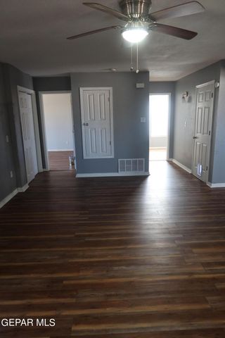5732 GREEN CASTLE Road, El Paso, TX 79932