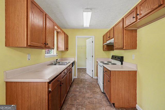 108 Ravenwood Lane, Rockmart, GA 30153