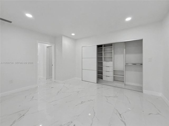 2490 SW 17th St, Miami, FL 33145