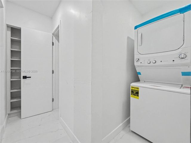 2490 SW 17th St, Miami, FL 33145