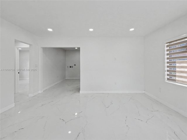 2490 SW 17th St, Miami, FL 33145