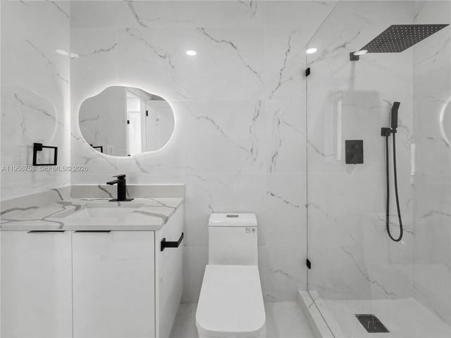 2490 SW 17th St, Miami, FL 33145