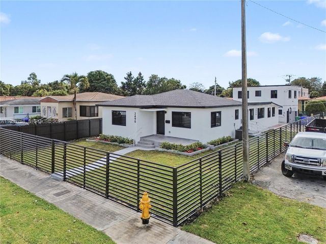 2490 SW 17th St, Miami, FL 33145