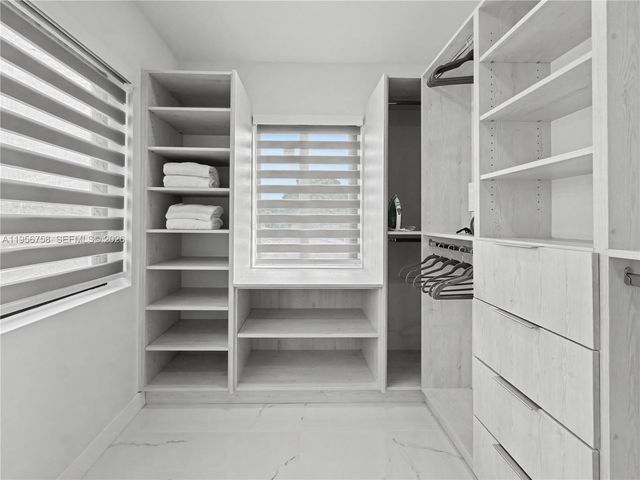 2490 SW 17th St, Miami, FL 33145