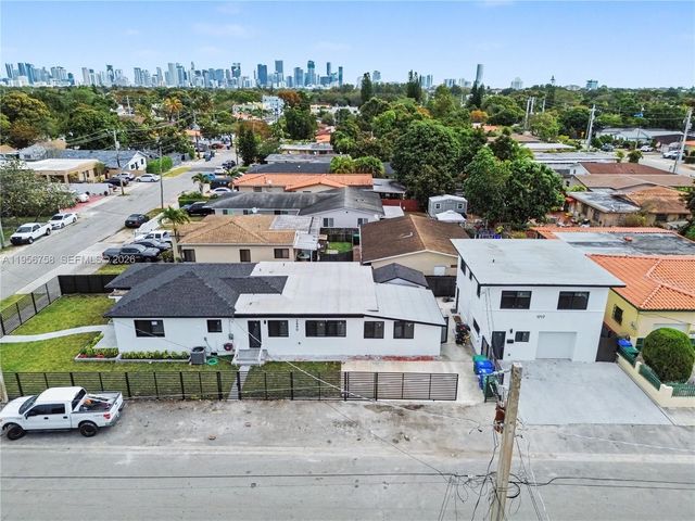 2490 SW 17th St, Miami, FL 33145