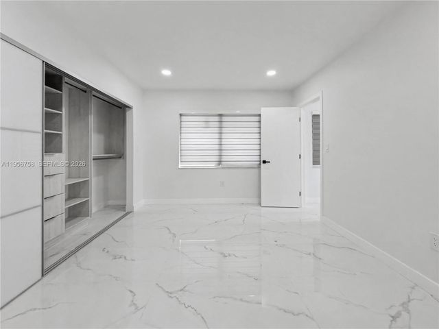 2490 SW 17th St, Miami, FL 33145